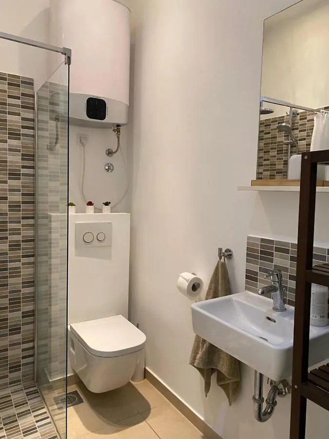 Sea View Flat In Central Pula Apartment
